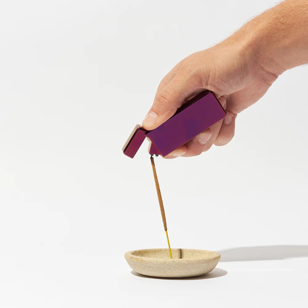 How To Safely Ignite a Lighter The USB Lighter Company